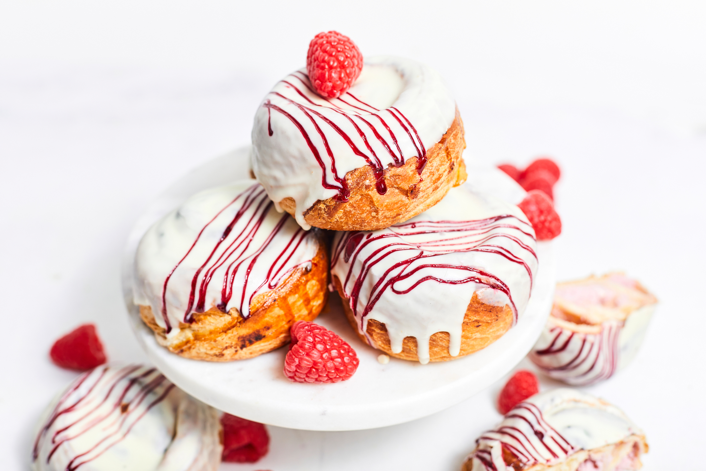 Biezpiena-aveņu maizītes