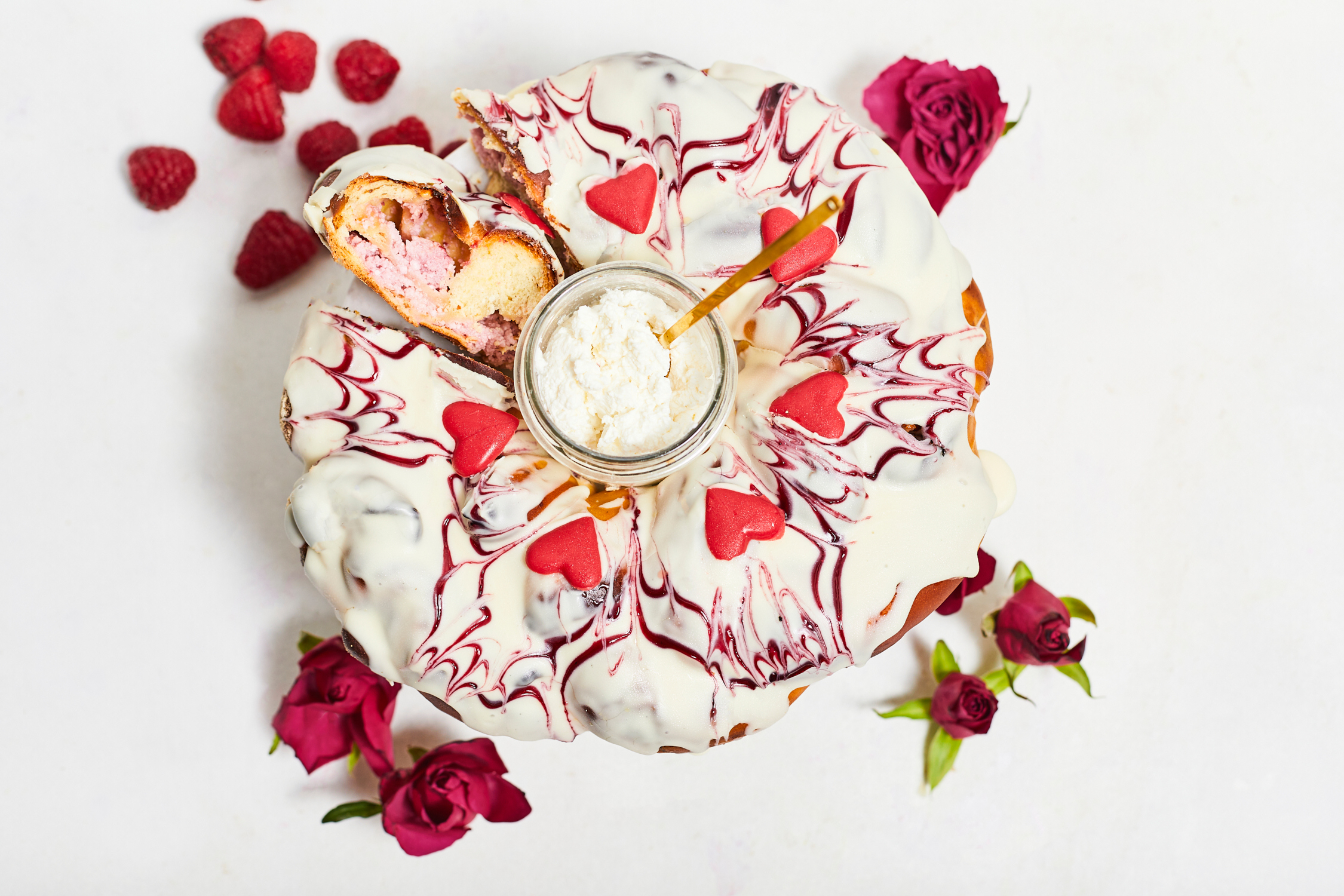 Biezpiena -aveņu kliņģeris