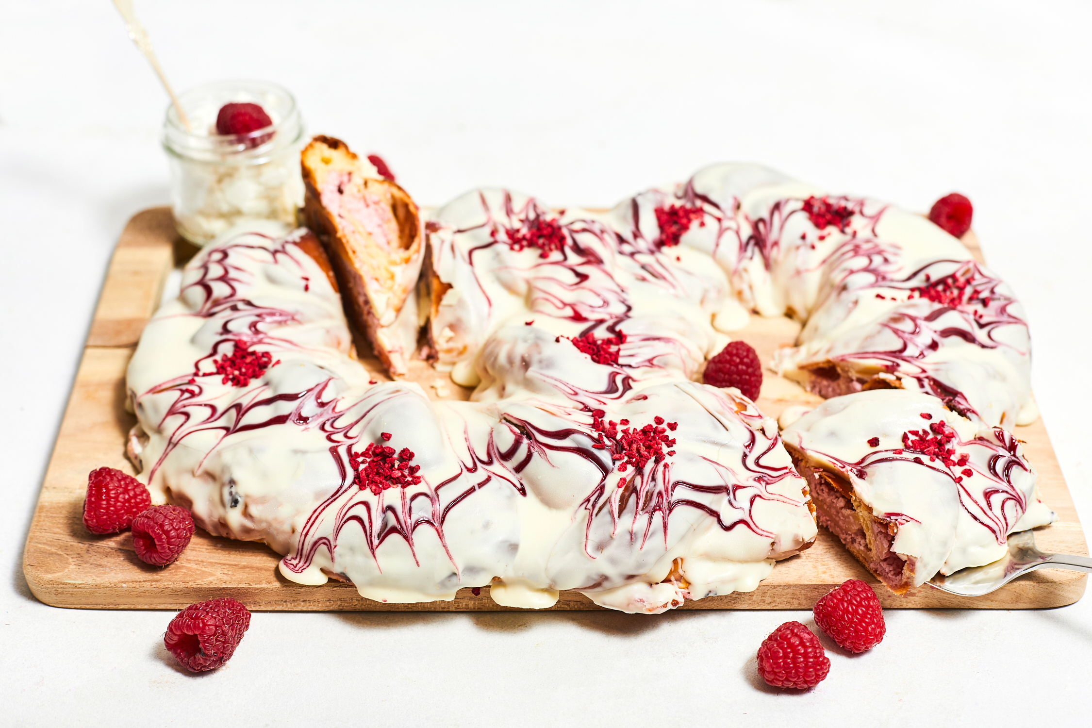 Biezpiena -aveņu kliņģeris