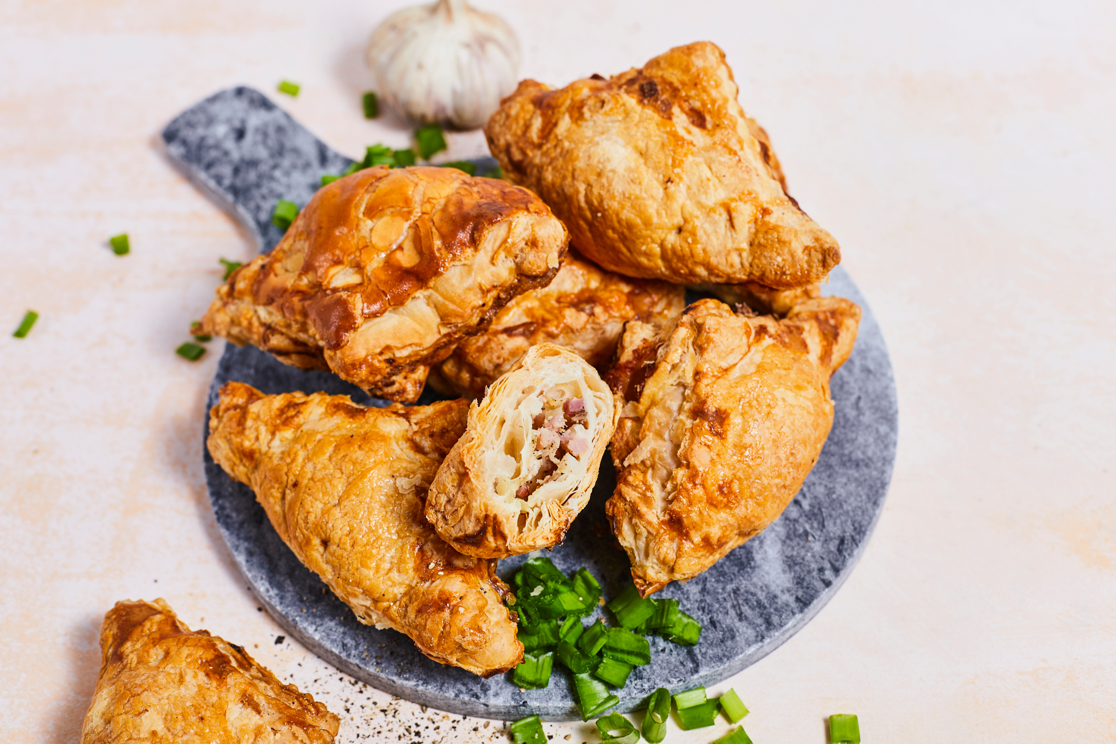 Buljona pīrāgs ar žāvētu gaļu