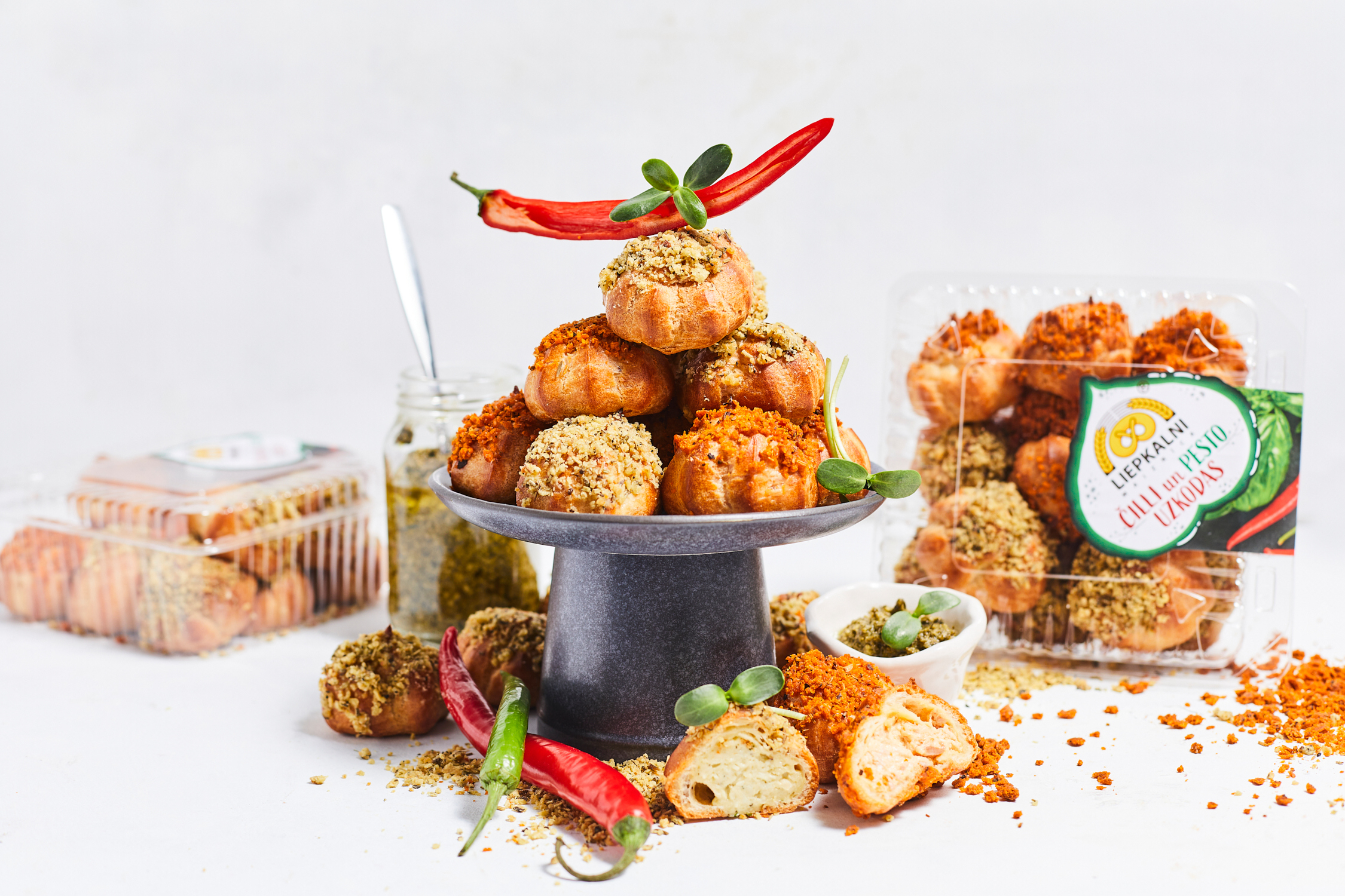 Čilli-pesto uzkodu izlase