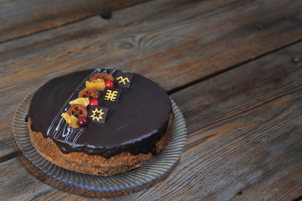 Rupjmaizes-cidoniju torte - svētkos lepni uz galda!