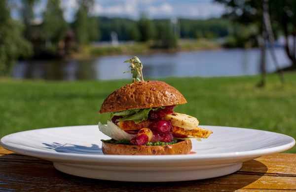 Veģetārais siera burgers <br> RECEPTE